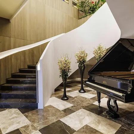 Hotel Movenpick Living Camlivadi 5*