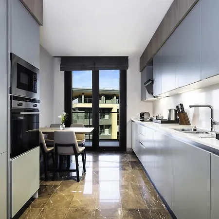 Hotel Movenpick Living Camlivadi