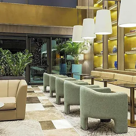 Hotel Movenpick Living Camlivadi