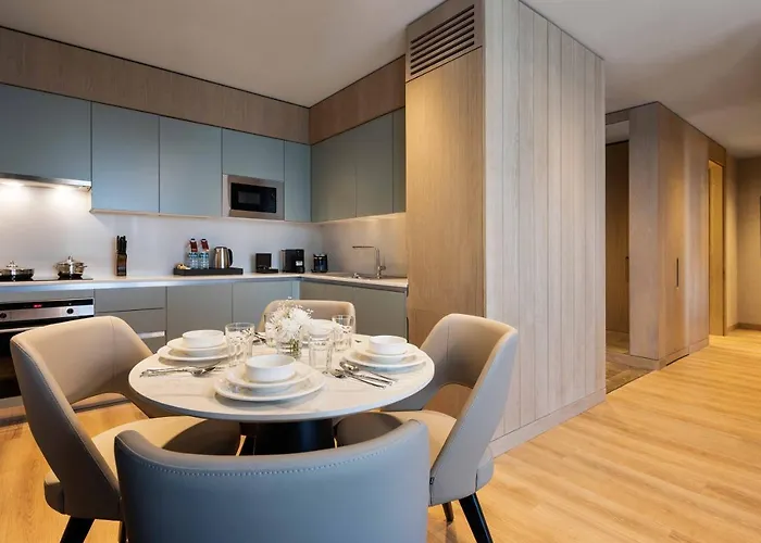 ホテル Movenpick Living Camlivadi 5*