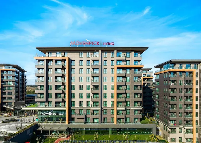 ホテル Movenpick Living Camlivadi 5*