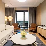 Movenpick Living Camlivadi מלון 5*