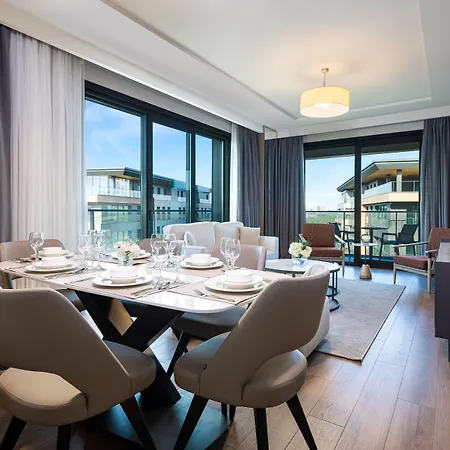 Hotel Movenpick Living Camlivadi